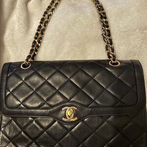 CHANEL vintage bag